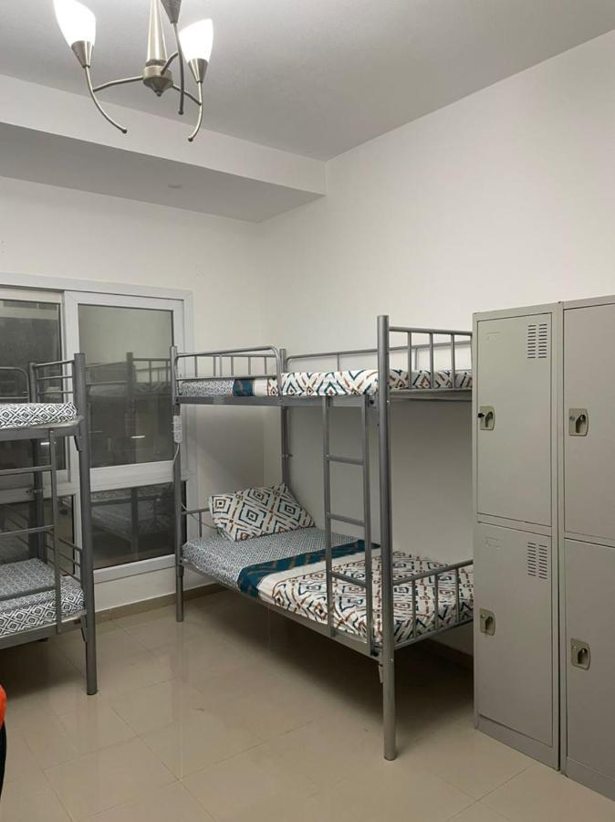 Brand New Boys Hostel 5 Min Walk From Burjuman Metro Station Exit-4 With All Brand New Furnishings & Free Facilities Дубай Екстер'єр фото